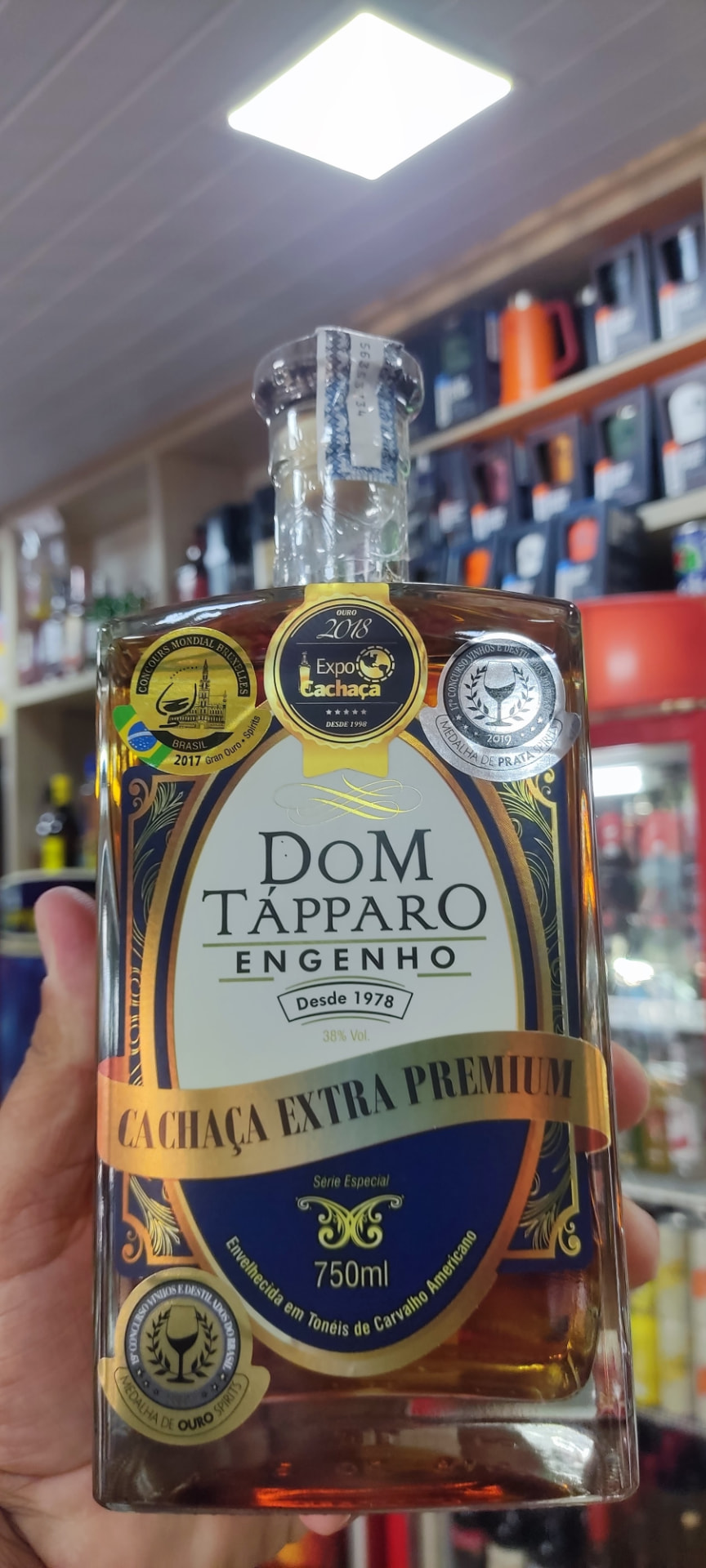 Cachaça Dom Tápparo Extra Premium